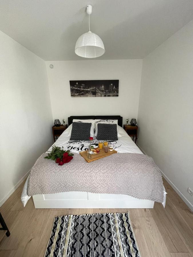 Keys&Home L'Escapade Parisienne - T2 Cosy & Confort Le Raincy Bagian luar foto